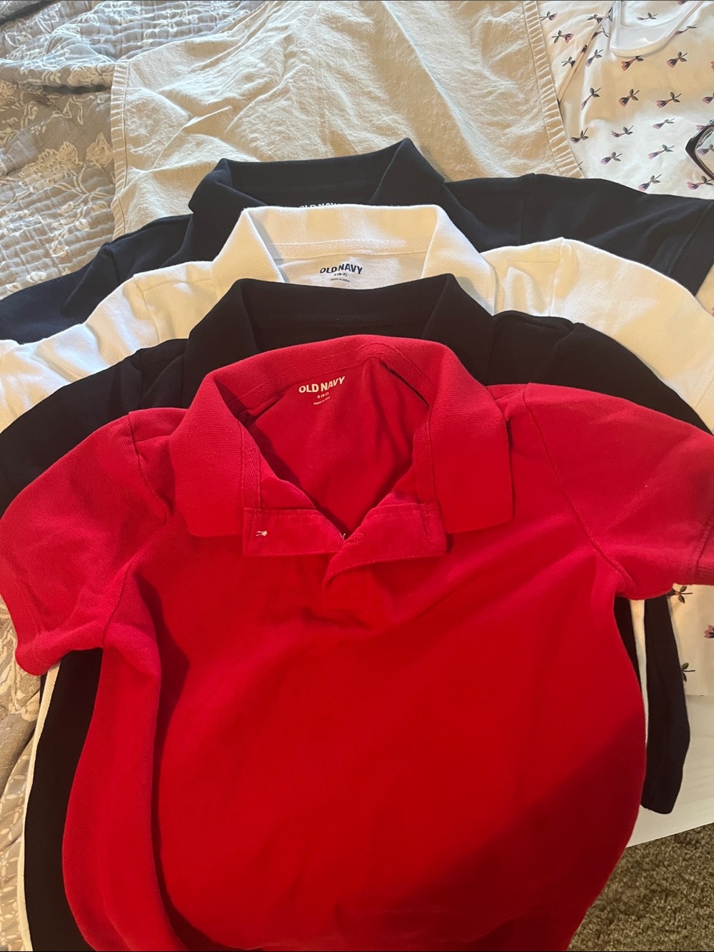 Set of 4: Old Navy Polo Shirts. Red, white, blue and black. Unisex. Sz 6-7